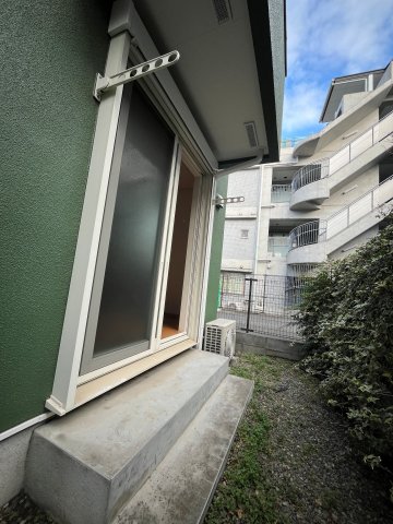 庭　テラス 反転タイプ参考画像
