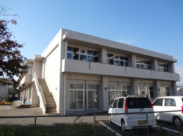 小学校　愛荘町立愛知川東小学校（小学校）まで1800m