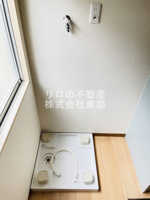 その他　洗濯機置き場は室内にあるので雨に濡れる心配はありません。