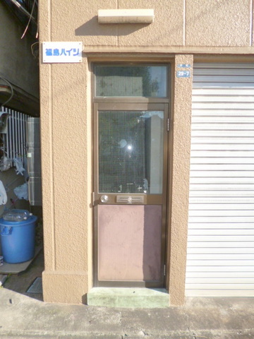 エントランス　★１階入り口には鍵がございます★