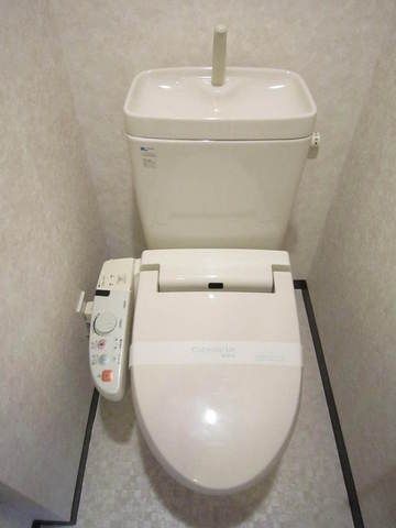 トイレ　ウォシュレット完備