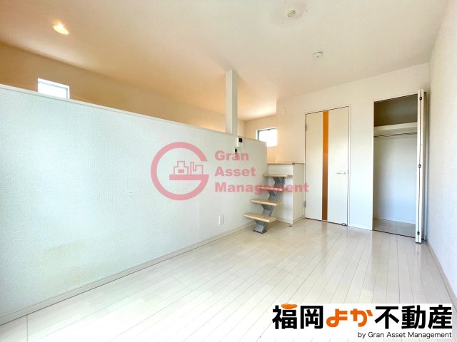 居室・リビング　こちらのリビングで趣味の時間をお楽しみください
