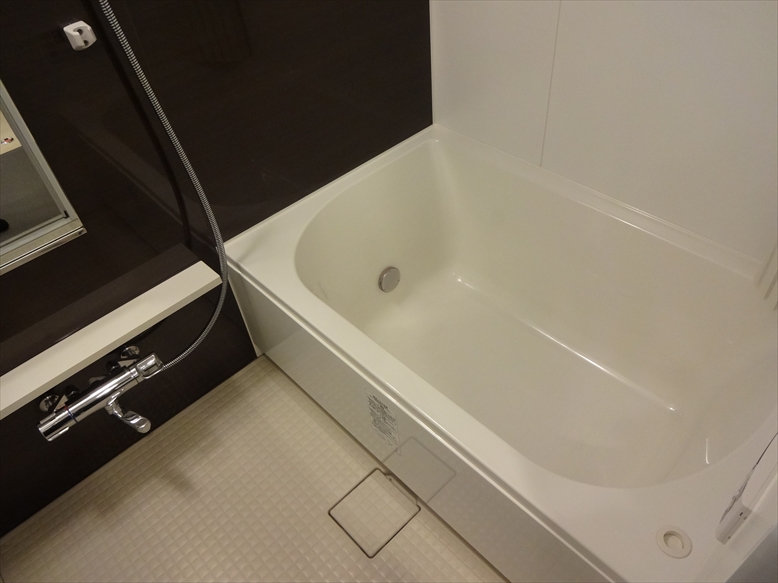 バス・シャワールーム　同マンション別部屋