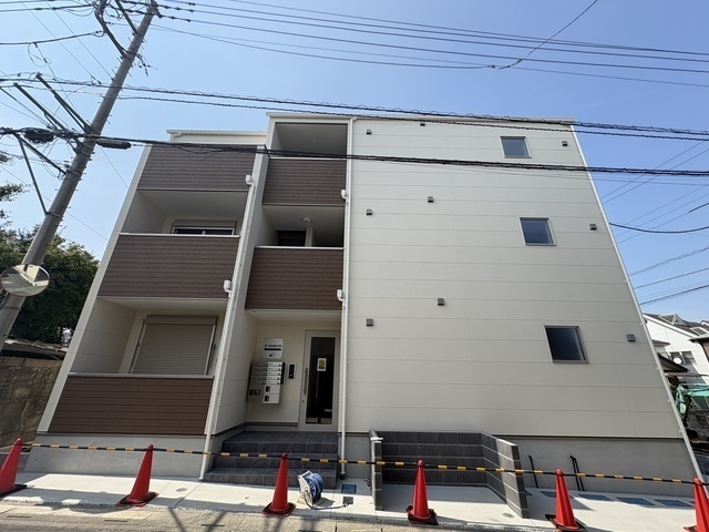 建物外観　★新築★ペット相談★浴室乾燥★エアコン★温水洗浄便座★