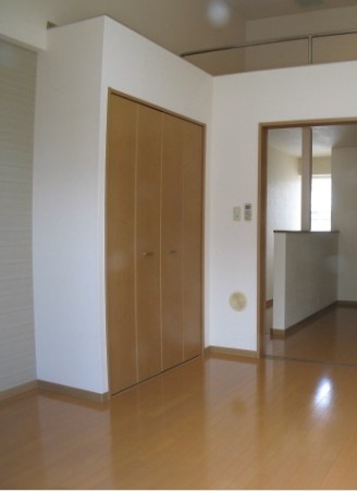 収納　別部屋参考写真となります