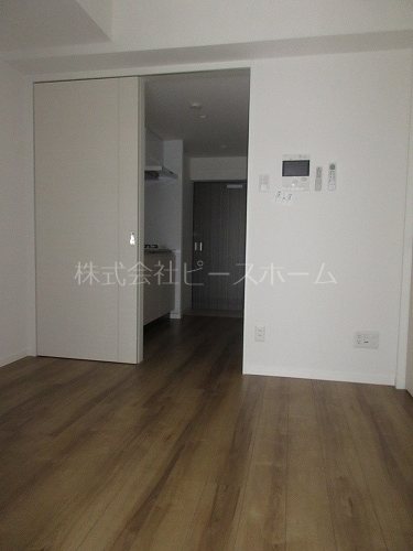 居室・リビング　※別号室参考写真