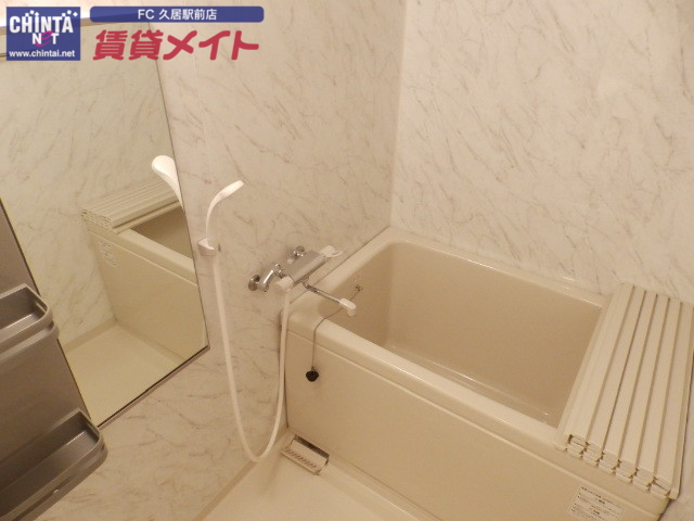 バス・シャワールーム　同物件別部屋の写真
