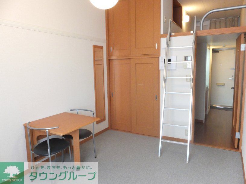 その他部屋・スペース　テーブルをたたむこともできます