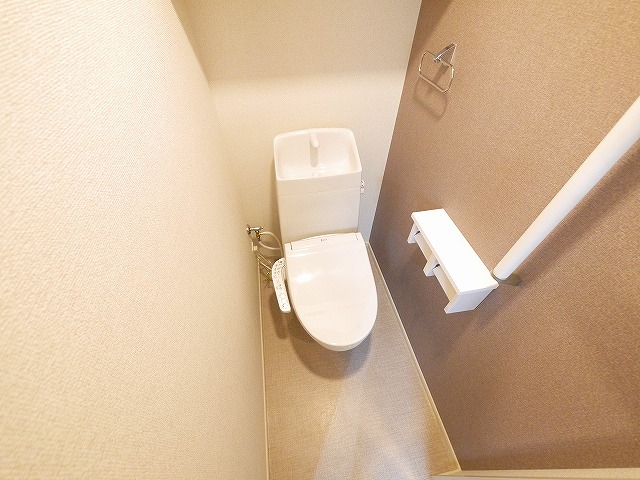 トイレ　コンパクトで使いやすいトイレです
