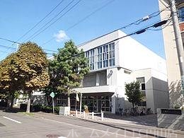 中学校　伏見中学校（中学校）まで1084m