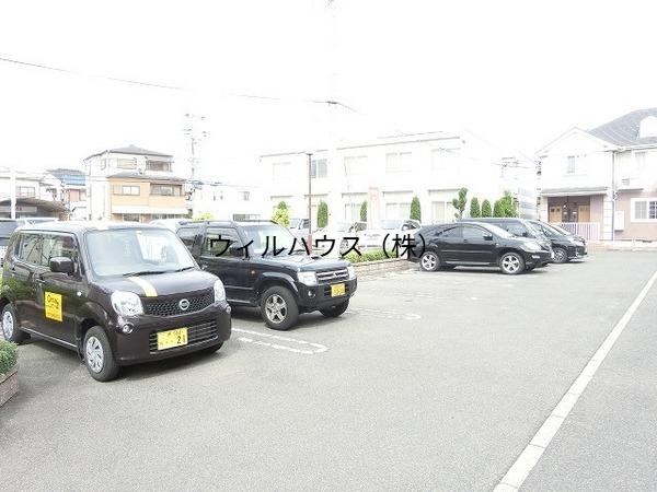 駐車場　駐車しやすい！
