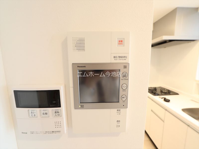 セキュリティ　TVモニター付インターホン完備