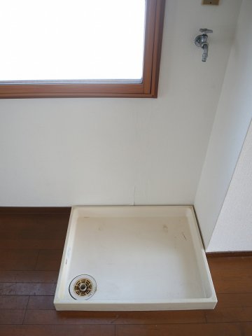 その他　室内洗濯機置場です
