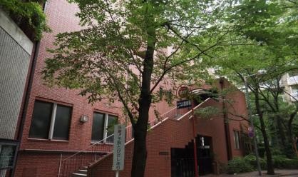 幼稚園・保育園　霊南坂幼稚園（幼稚園・保育園）まで160m