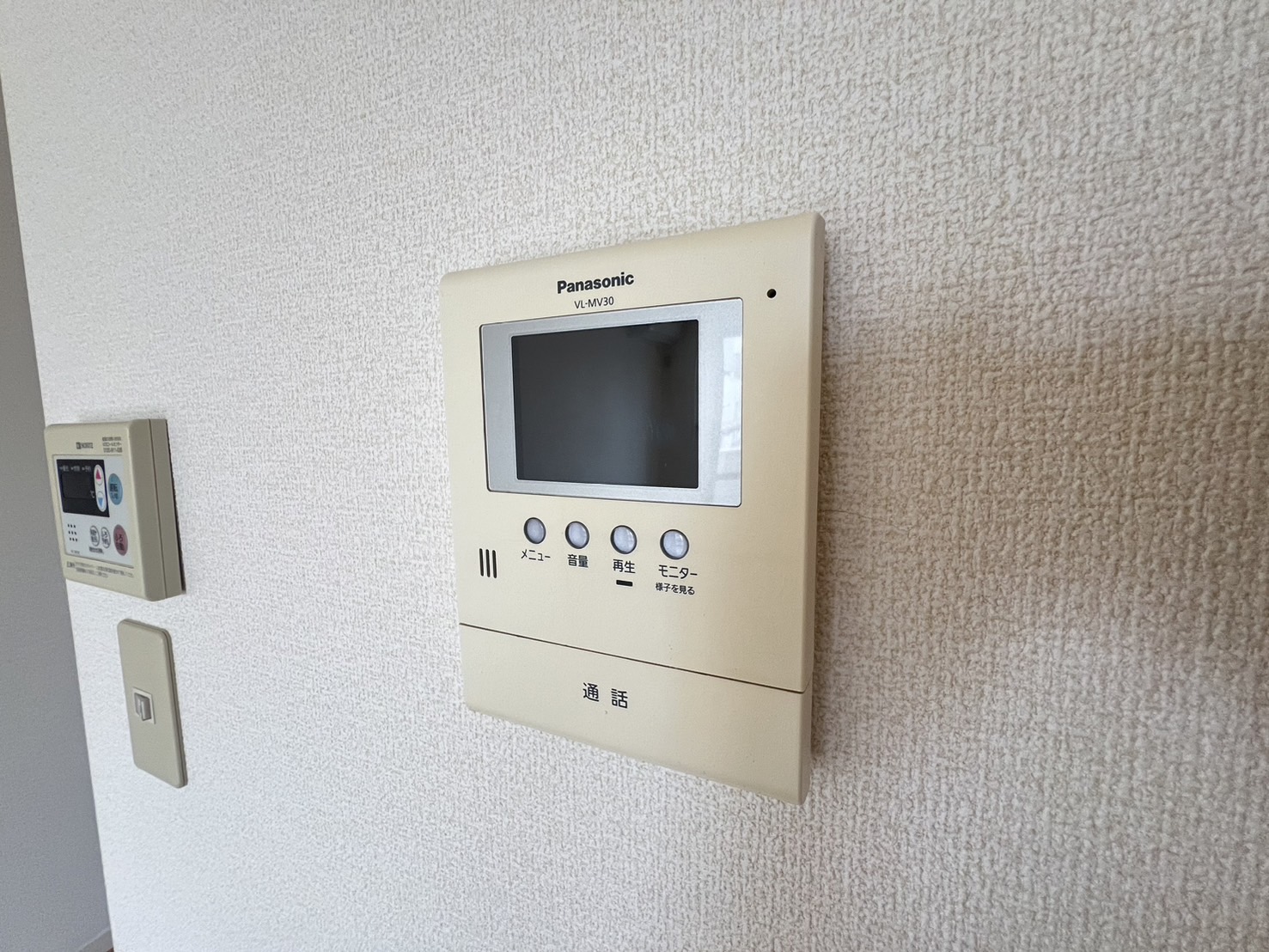 セキュリティ　B棟201号室の写真です。