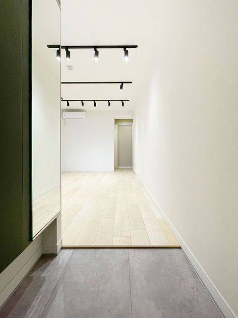玄関　玄関から見たお部屋です☆