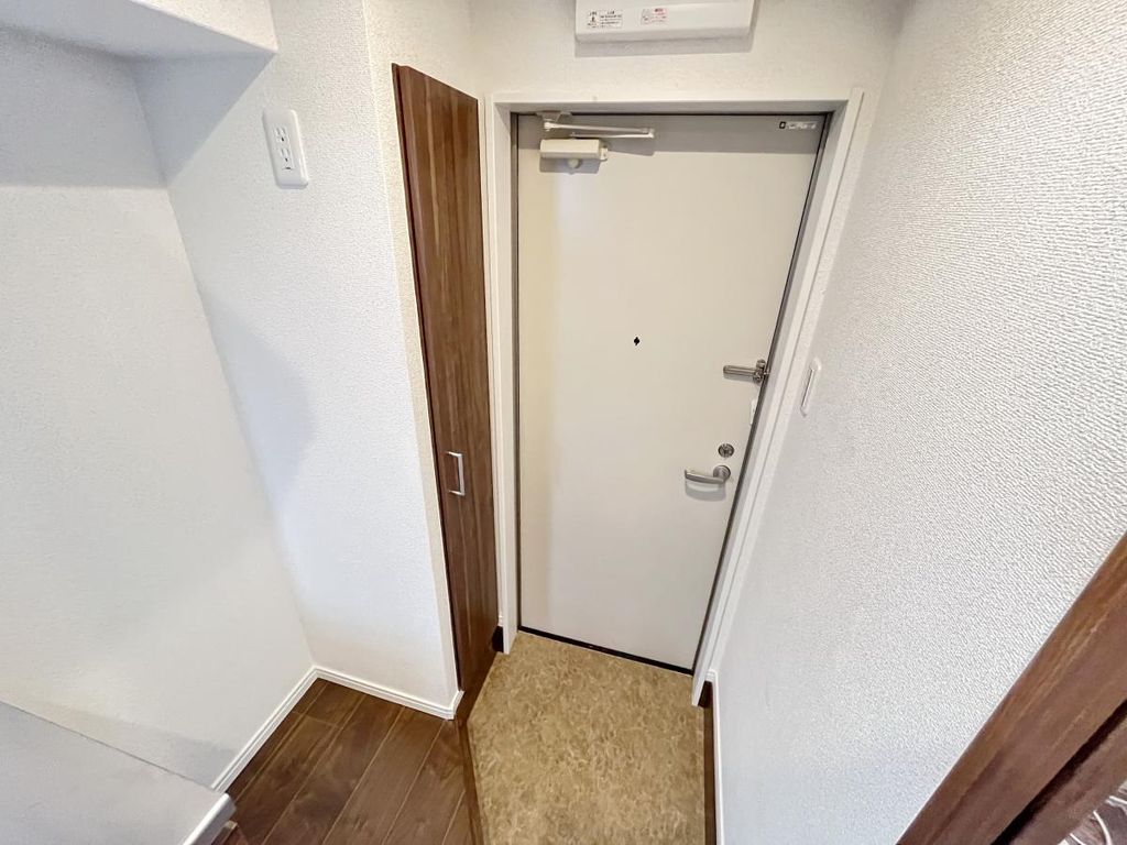玄関　※同社施工参考写真※