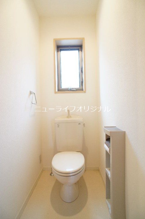 トイレ　あると嬉しい温水洗浄便座付き♪
