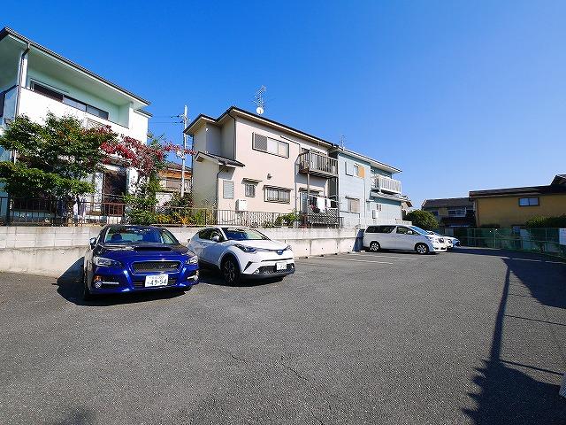 駐車場　駐車場完備です