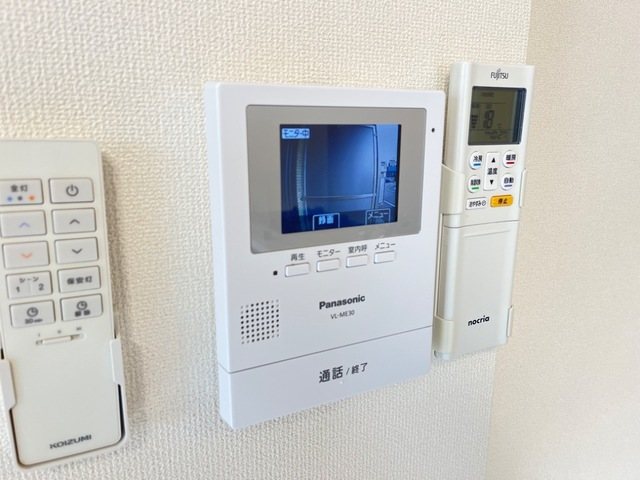 セキュリティ　モニター付きインターホン完備♪