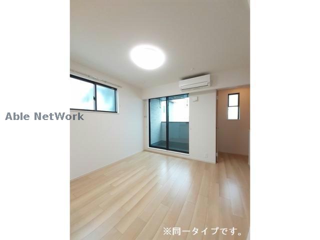 居室・リビング　※同物件、別部屋の写真です