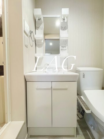 洗面設備　独立洗面台です。