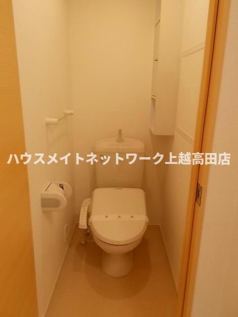 トイレ　温水洗浄暖房便座