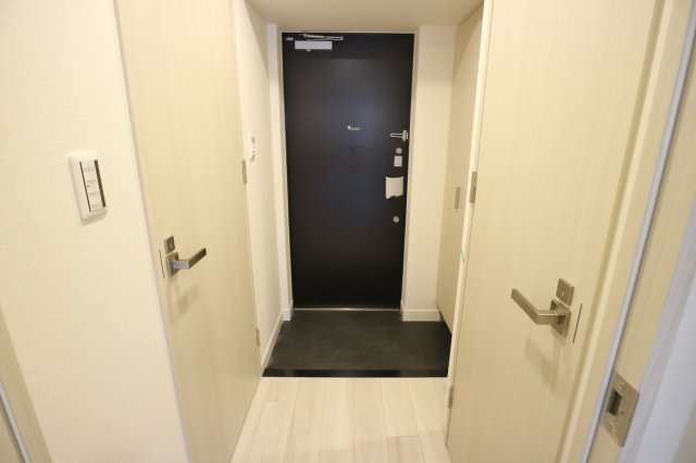 玄関　同一タイプです。現況優先