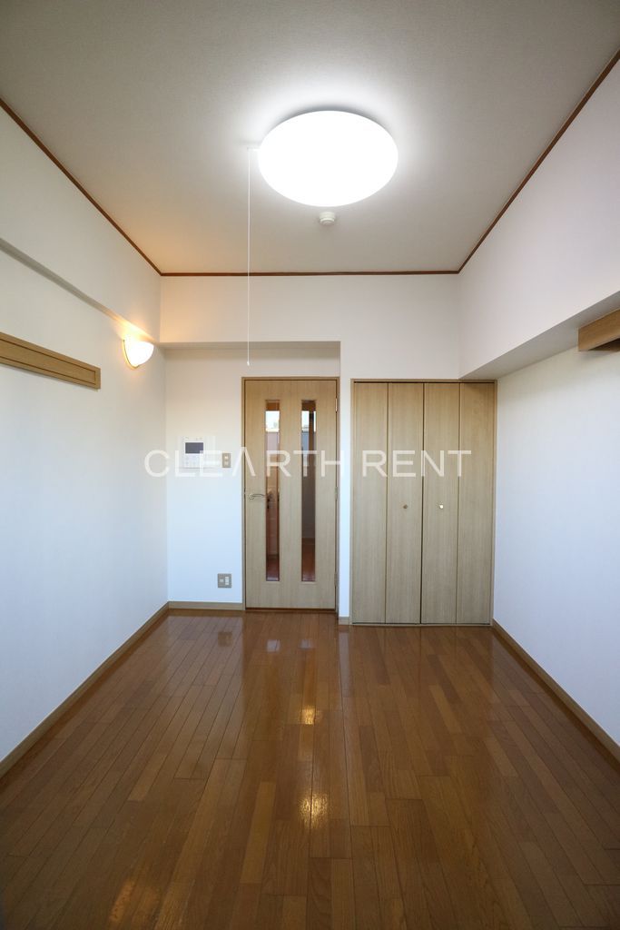 その他部屋・スペース　角部屋フローリング居室
