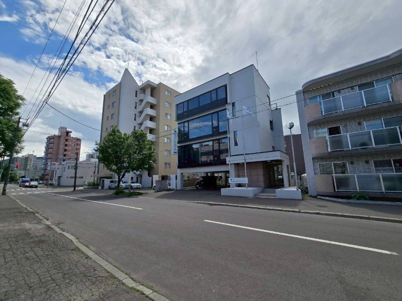 その他　前面道路、建物周り等
