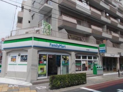 コンビニ　ファミリーマート文京本郷店（コンビニ）まで120m