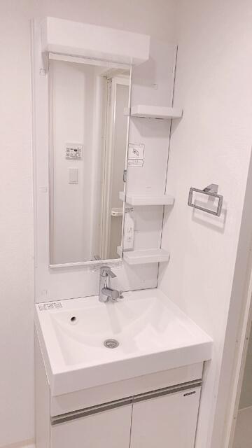 洗面設備　同仕様