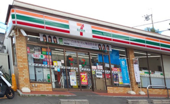 コンビニ　セブンイレブン 向日梅ノ木店（コンビニ）まで545m