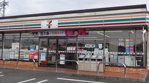 コンビニ　セブンイレブン 岡崎本宿町店（コンビニ）まで372m
