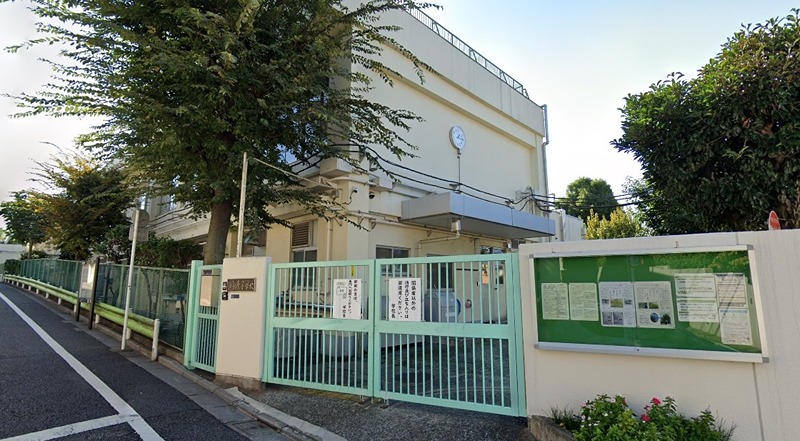 小学校　大田区立清水窪小学校（大岡山）（小学校）まで591m