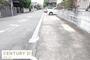 駐車場　駐車場・ゴミ置場は建物に隣接