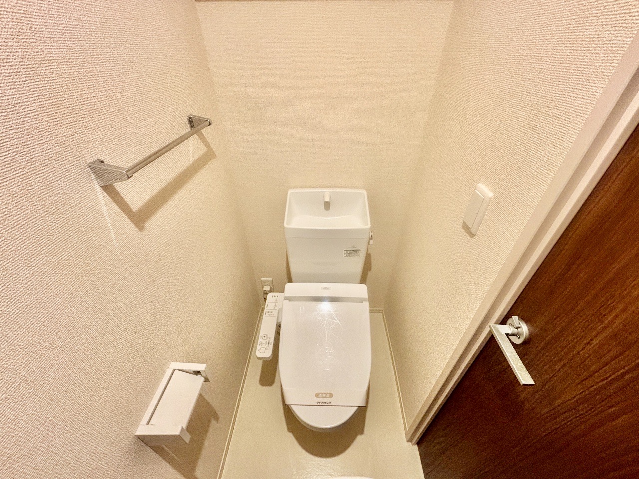 トイレ　トイレ部分・ウォシュレット付きで清潔感◎
