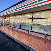 コンビニ　セブンイレブン 浜松飯田北店（コンビニ）まで244m