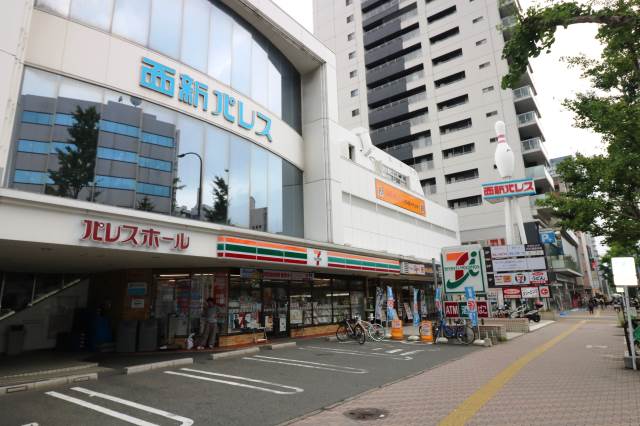 コンビニ　セブンイレブン福岡西新2丁目店（コンビニ）まで530m