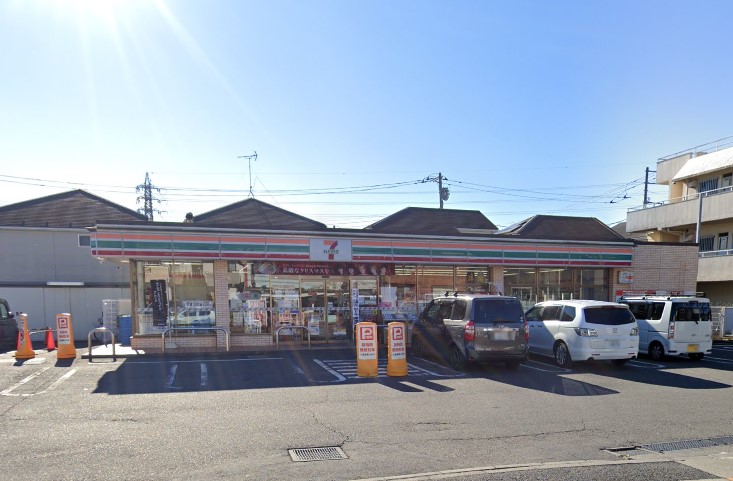 コンビニ　セブンイレブン横田第2ゲート店（コンビニ）まで231m