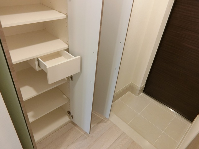 玄関　別部屋参照