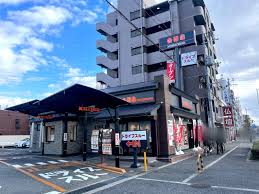 飲食店　吉野家 北花田店（飲食店）まで385m