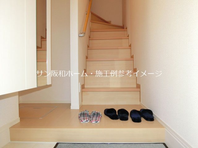 玄関　同メーカー施工例参考イメージ画像