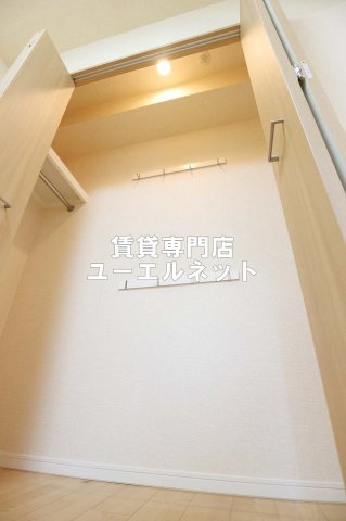 収納　クローゼット付きでお部屋もスッキリ♪