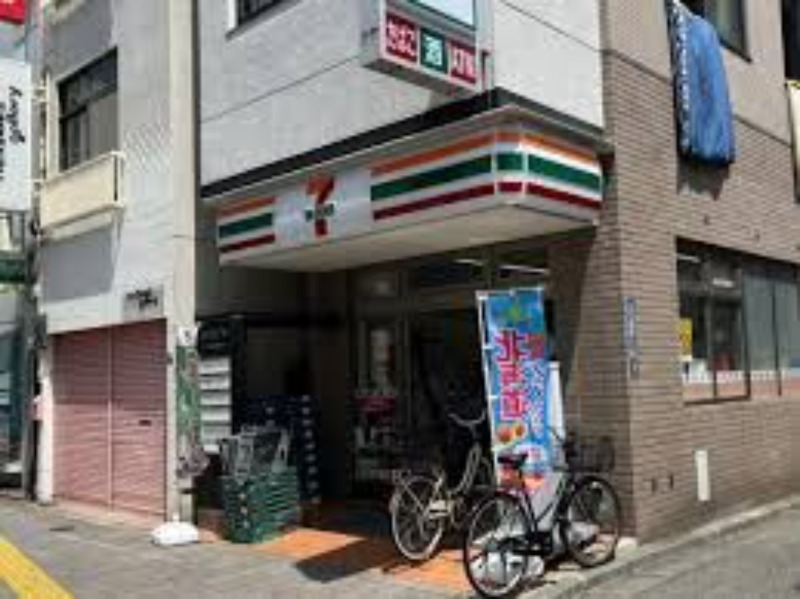 コンビニ　セブンイレブン新御徒町駅前店（コンビニ）まで465m