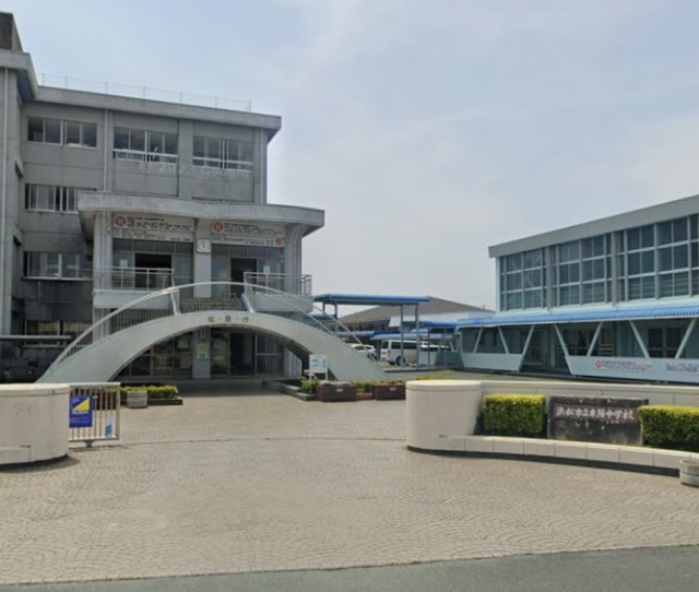 中学校　浜松市立東陽中学校（中学校）まで900m