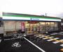 コンビニ　ファミリーマート　木津駅前店（コンビニ）まで335m