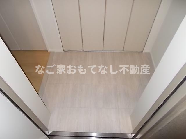 玄関　クオーレ浄心　西区の物件はなご家おもてなし不動産へ。
