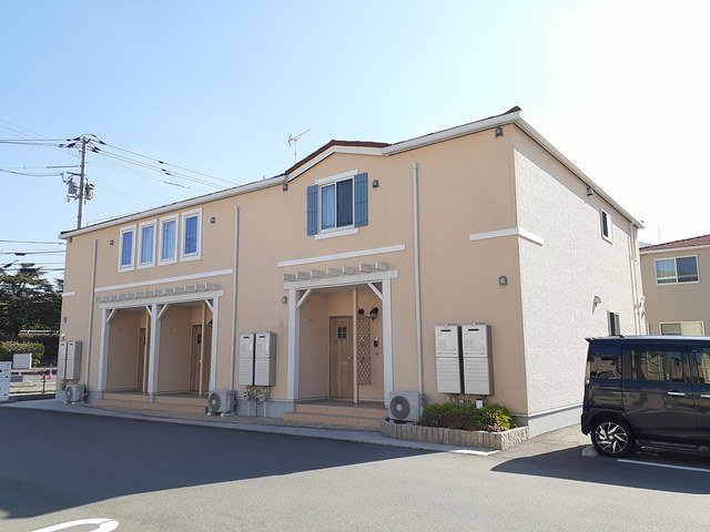 建物外観　外観は落ち着いています