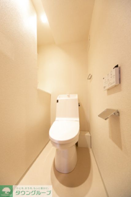 トイレ　※写真は同タイプ住戸です。